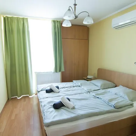 Balkonett Vendeghaz Apartment *